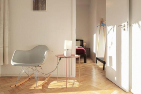Cozy and Stylish Apt Next to Stamba and Rooms